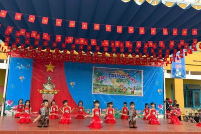 Vui hội trăng rằm – Gắn kết yêu thương tại Trường Tiểu học Lê Văn Tám